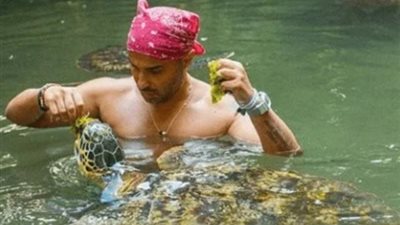 أحمد فهمى يستمتع بإجازته الصيفية بهذه الطريقة