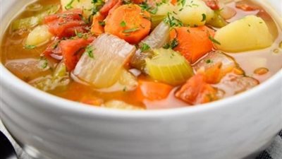 وصفة سحرية.. شوربة لمنع اضطراب المعدة