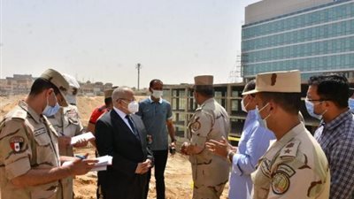 الفار والخشت يتفقدان المعهد القومى للأورام ”500 500”