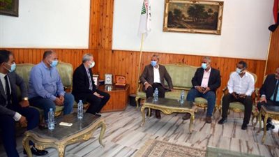 محافظ القليوبية يهنئ نادي بنها الرياضي لصعوده لدوري الدرجة الثانية الممتاز ”ب”