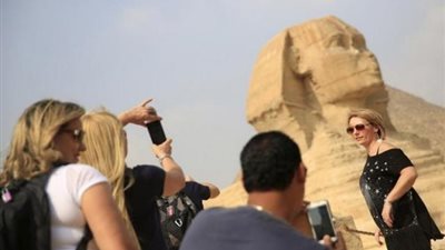 بعد توقف 6 سنوات.. روسيا تعلن استئناف رحلات الطيران السياحى إلى مصر