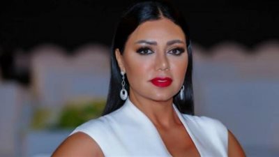 بفستان قصير.. رانيا يوسف تستمتع بإجازتها الصيفية في برشلونة