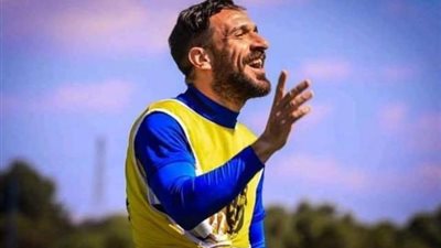 عاجل.. الأهلي يعلق علي هروب علي معلول