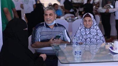 بالصور.. احتفال المتبرعين مع مؤسسة ”جنة الصابرين” في مشروع ”وقف النخيل