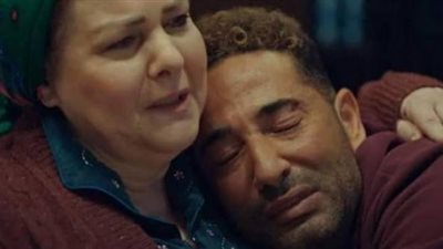 عمرو سعد يبعث رسالة مؤثرة لـ دلال عبد العزيز ويطلب الدعاء لها