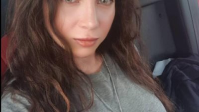 مى عز الدين تنشر فيديو كوميدي من حظر كورونا