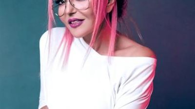 سميرة سعيد تخضع لجلسة تصوير شبابية لأغنيتها الجديدة ”الوقت حلو”