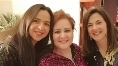 إيمي ودنيا سمير غانم يحييان ذكرى وفاة والدتهما بكلمات مؤثرة