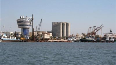 توقف حركة الصيد بميناء بورسعيد بسبب نوة الفيضة الكبرى