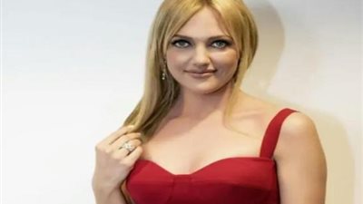 «السلطانة هويام» تبهر متابعيها بأجدد جلسة تصوير لها