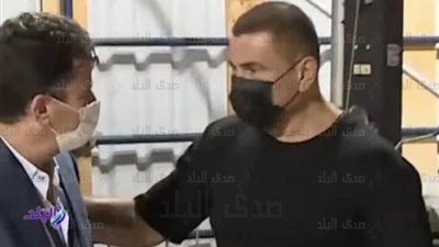 عمرو دياب يشعل حفله الغنائي الأخير برفقة شقيقه