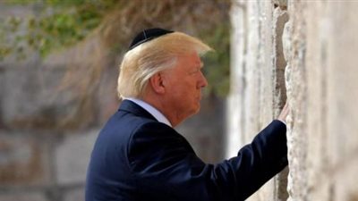 ترامب يشعل النار مجددا : أنا من جعل ”القدس ” عاصمة لإسرائيل