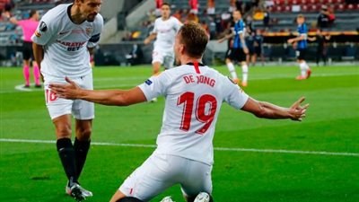 نهائي اليورباليح (70 دقيقة).. تألق ياسين بونو يحرم إنتر من تسجيل الهدف الثالث