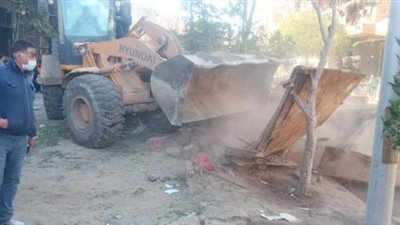 شاهد.. محافظة الجيزة تزيل التعديات والمنشأت المخالفة بطريق ترسا