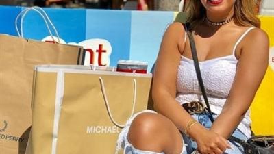 بإطلالة جريئة.. منة فضالي تشعل السويشال ميديا بـ ”بنطلون مقطع”