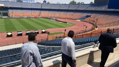 وزير الرياضة يتفقد استاد القاهرة الدولى قبل القمة