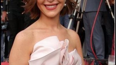 تطورات الحالة الصحية لـ منة شلبى بعد إصابتها بمتحور كورونا