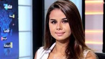 بعد رفضها أدوار الإغراء.. هل توافق منة عرفة على تجسيد شخصية منى زكى في فيلم ”أصحاب ولا أعز”؟.. الفنانة تجيب