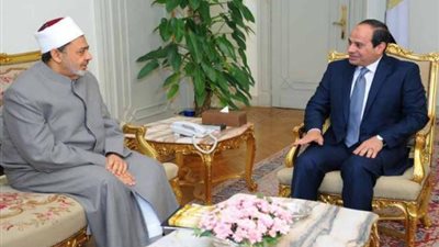 شيخ الأزهر يشيد بدور السيسى فى حل الأزمة الليبية