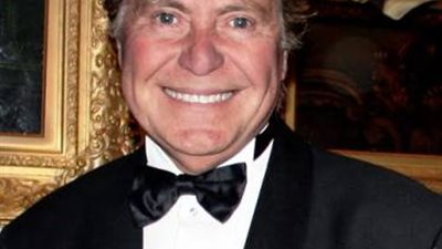 حسين فهمى يواصل تصوير دوره في فيلم ”الملحد”