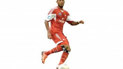 مدافع منتخب ألمانيا يعلن اعتزال كرة القدم