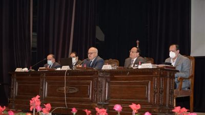 مجلس جامعة القاهرة يعلن فوز 43 عالمًا بجوائز الجامعة لعام 2021