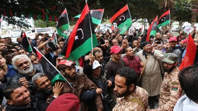 «مجازر» فى ليبيا.. أمن الوفاق يُطلق الرصاص الحي على المتظاهرين