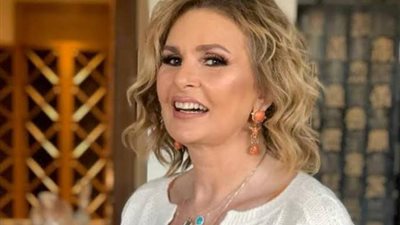 يسرا تشوق جمهورها لـ برنامجها الجديد ”كلام فى الحب”