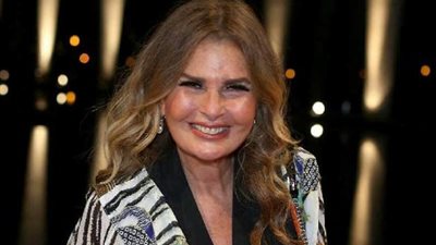 كلام فى الحب.. تفاصيل أول قصة حب في حياة يسرا