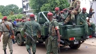 أنباء عن وقوع انقلاب عسكري في دولة إفريقية كبري