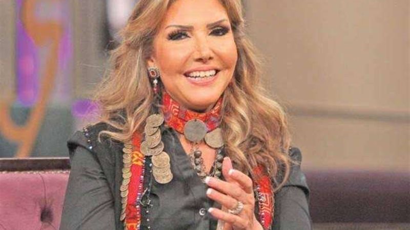 نادية مصطفى