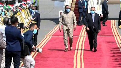 عاجل..آبي أحمد يصل الخرطوم وسط خلافات حول سد النهضة