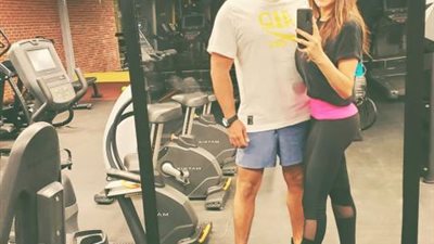 كل شىء لي.. محمد سامي يتغزل في مي عمر بكلمات رومانسية