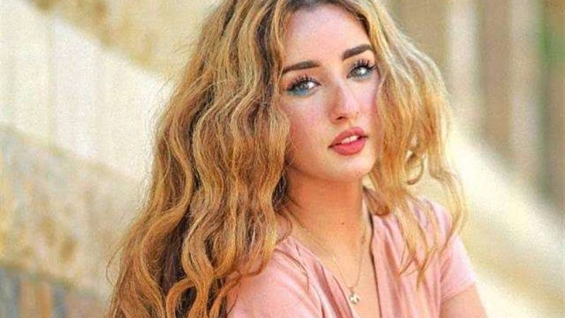 هنا الزاهد