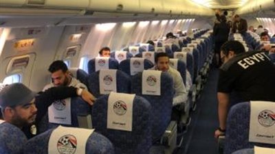 بعثة المنتخب تصل مطار القاهرة قادمة من الكاميرون