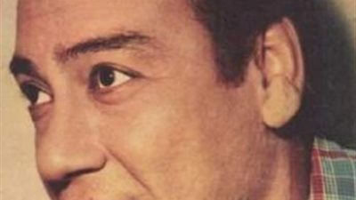 فى ذكرى رحيله.. حكاية 4 زيجات فى حياة محسن سرحان