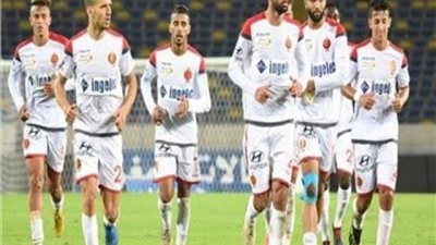 منافس الأهلي.. كورونا يفرض الطواريء على معسكر الوداد المغربي