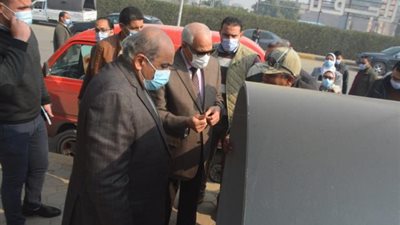 صور وفيديو.. محافظ الجيزة يتفقد أعمال اصلاح كسر ماسورة مياه بشارع الثلاثيني بالعمرانية وتغيير أخرى بالمريوطية