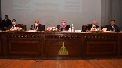 ختام فعاليات المؤتمر السنوي الثامن عشر لمركز تعليم الكبار بجامعة عين شمس