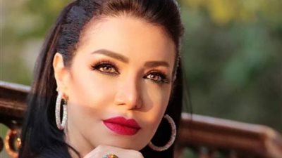 لقاء سويدان تشارك في مسرحية ”السلطانية”