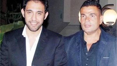 عمرو مصطفى يتراجع عن تهنئة الهضبة :”مقدرش أكون منافق”