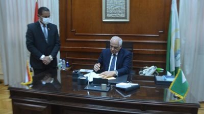 بالفيديو.. محافظ الجيزة يعتمد نتيجة الشهادة الإعدادية بنسبة نجاح ٧٣.٢٦  %