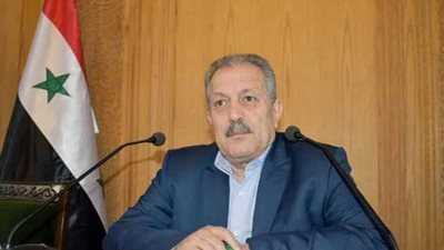 رجل المرحلة الصعبة.. معلومات لا تعرفها عن رئيس الحكومة السورية الجديد