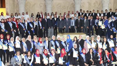 بالصور .. شاهد حفل ⁦⁩كورال مصر أمام فوج الفتاة الجامعية بمحافظة الأقصر