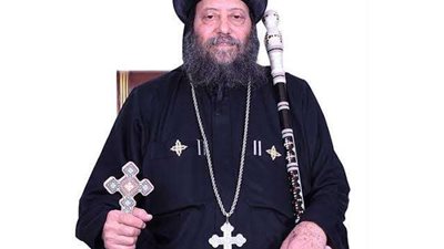 بث مباشر.. صلوات تجنيز الانبا لوكاس بالكاتدرائية بحضور البابا