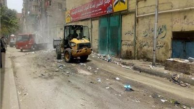 حملات لرفع المخلفات والسيارات المتهالكة بأحياء القاهرة