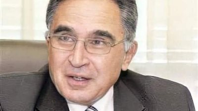 رئيس جامعة القاهرة ينعي الدكتور شريف عمر أستاذ جراحة الأورام