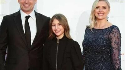 نجلة ظافر العابدين تخطف الأنظار بجمالها فى أحدث ظهور