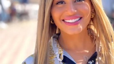 منة فضالي تهنئ والدتها بعيد ميلادها