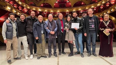 بالصور .. كلية السينما والمسرح بجامعة بدر تفوز بالجائزة الفضية فى مهرجان الإسكندرية السينمائى
